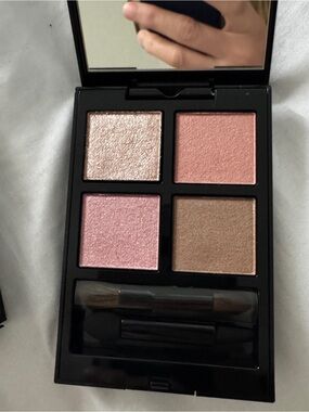 Addiction Tokyo “Vintage Tutu” Shimmery Pink & Champagne Eyeshadow Quad Palette